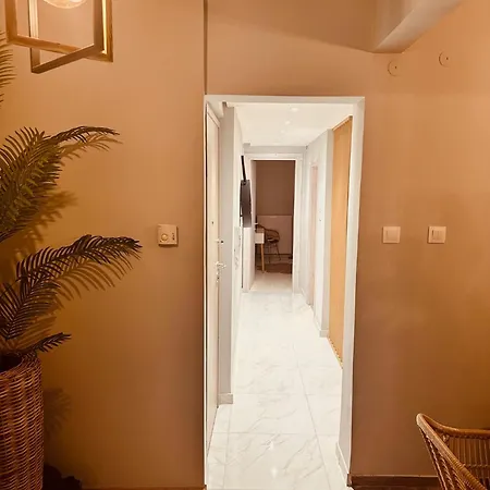 Apartment Cozy Living White Tower *